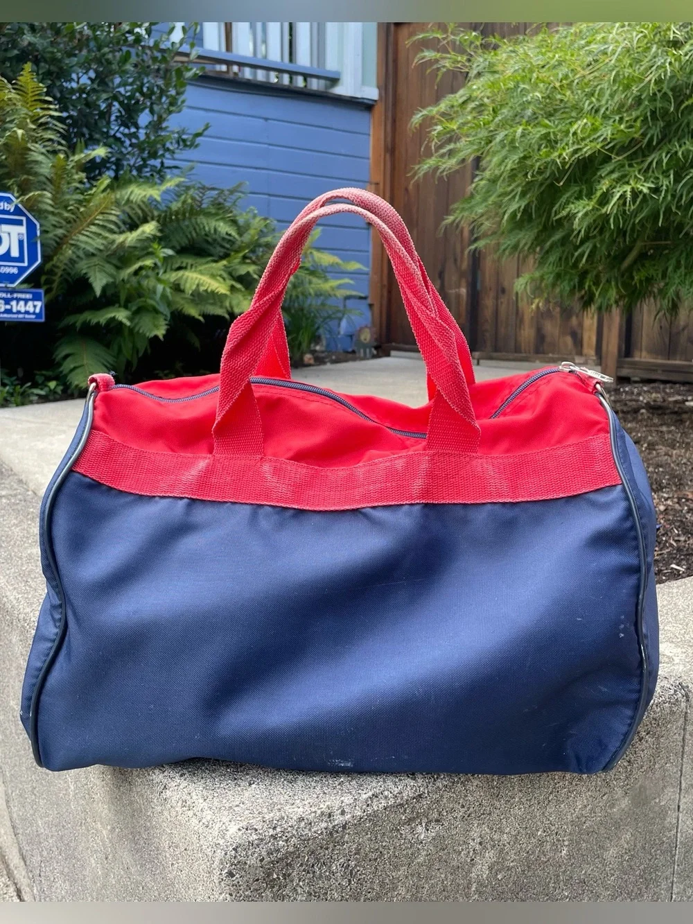 Vintage 80s/90s red and blue Nike gym duffel bag